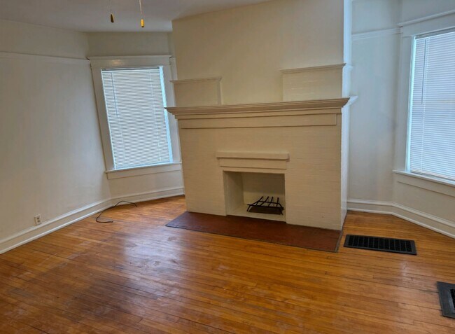 Building Photo - South 2nd St 222-224