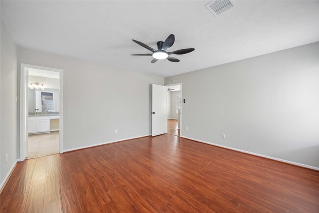 Building Photo - 16710 Cheshire Pl Dr