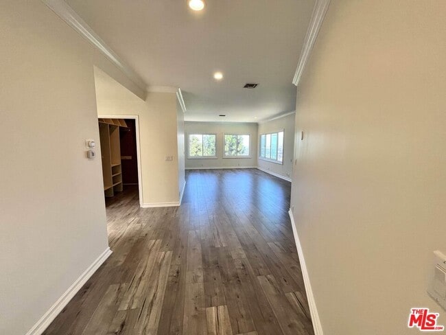 Building Photo - 13431 Java Dr