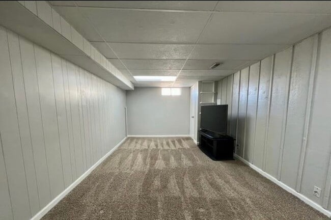 Building Photo - 1115 Berg Pl