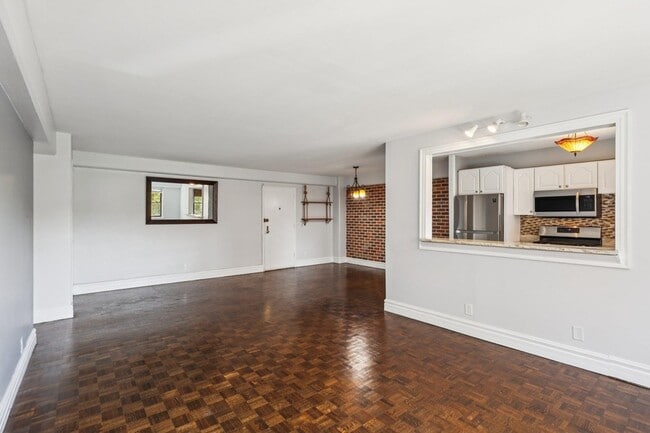 Building Photo - 8800 JFK Blvd E