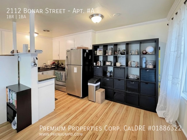 Building Photo - 2112 Bonar St