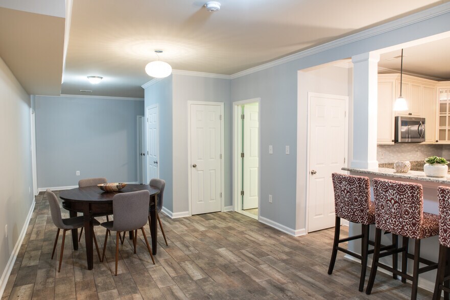 Building Photo - 9886 Gold Dust Ct