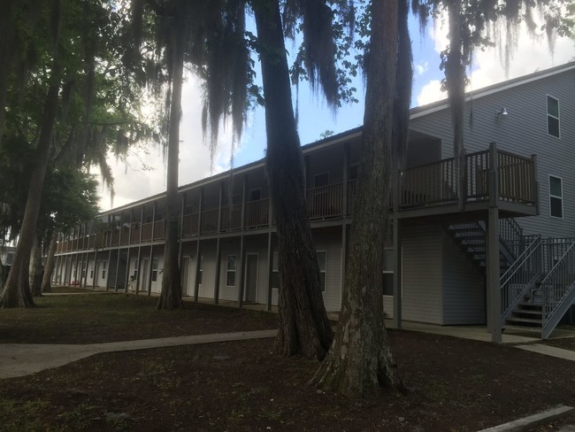 Primary Photo - Cypress Court