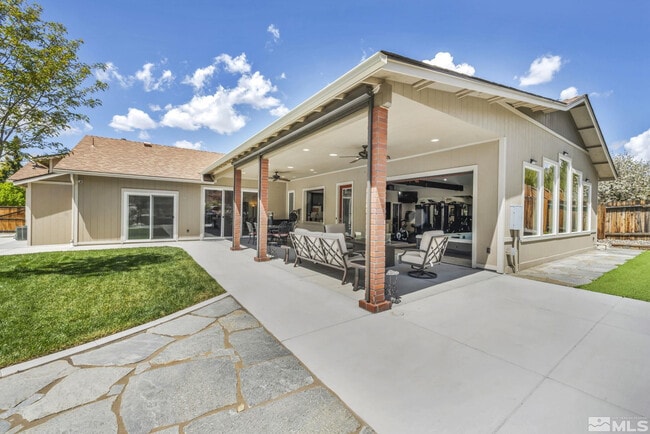 Building Photo - 6015 Stillmeadow Dr