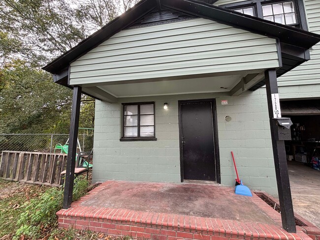 Front Door and porch - 1728 Telfair St