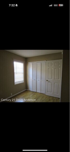 Building Photo - 44517 Cedar Ave