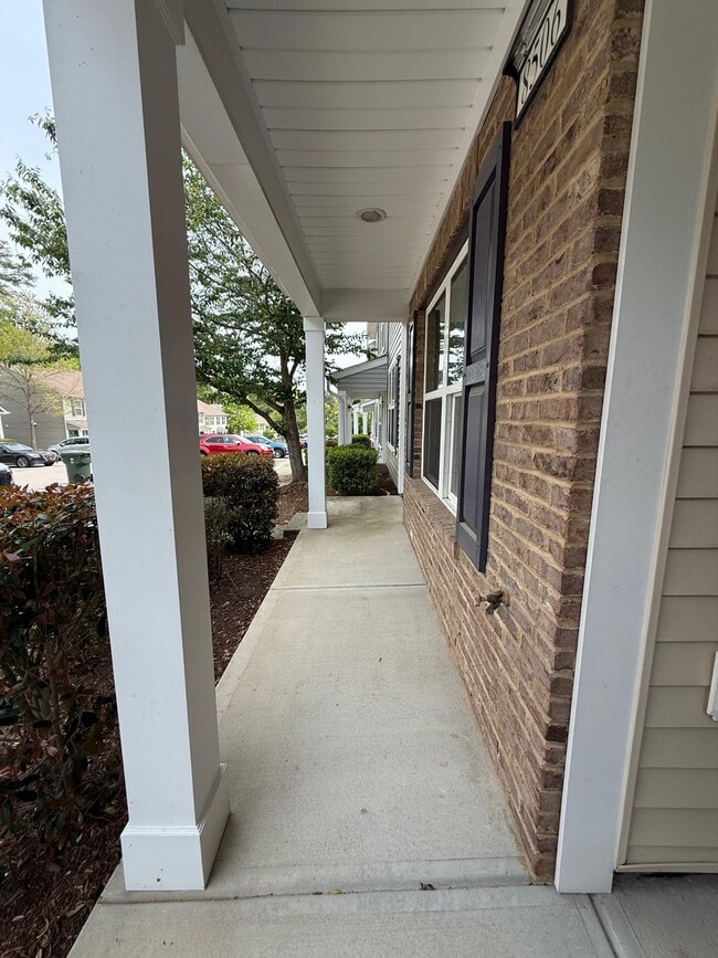 Building Photo - 8506 Quarton Dr