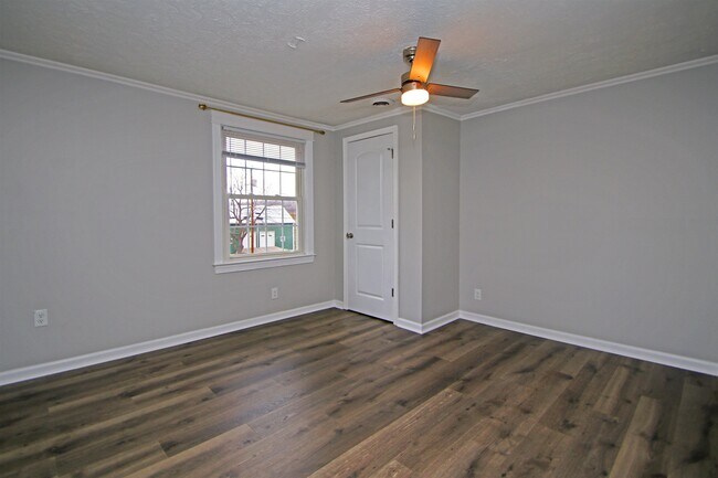 Building Photo - 3205 Oak Ridge Rd