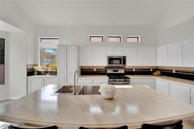 Building Photo - 1572 Bozeman Dr