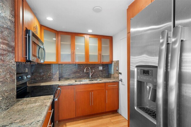 Building Photo - 3301 NE 5th Ave