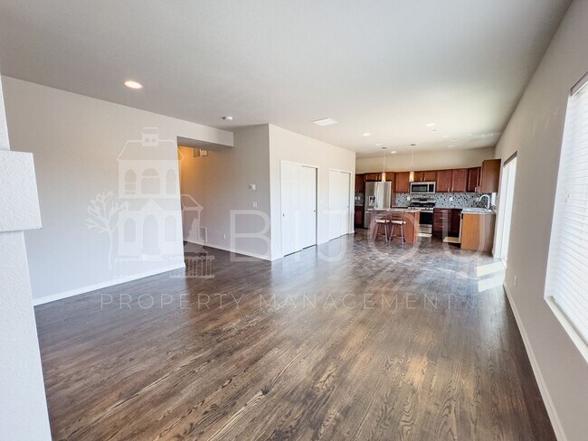 Building Photo - 3760 Scott Ln