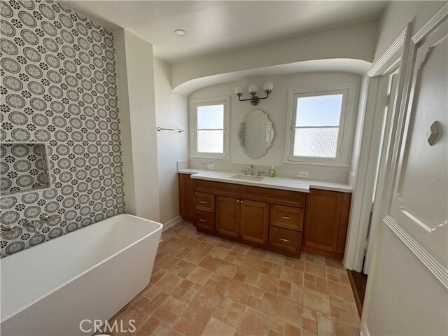 Building Photo - 144 S La Peer Dr