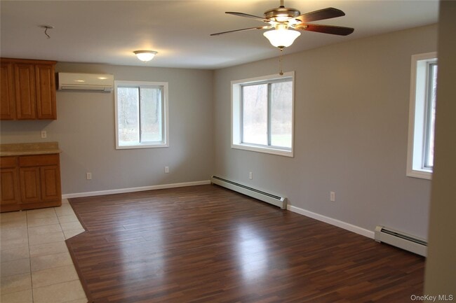 Building Photo - 11 John Taylor Dr