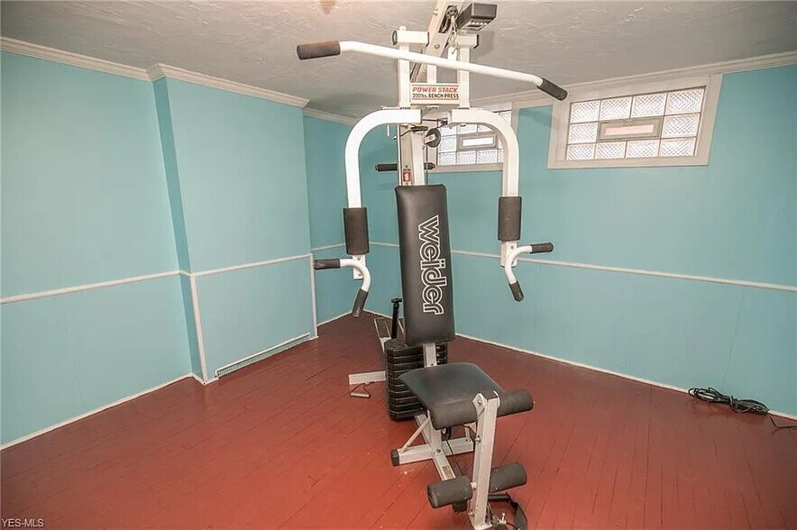 Building Photo - 3125 W 140th St