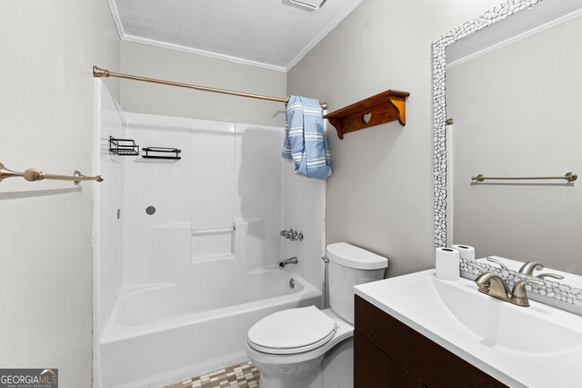 Building Photo - 255 Woodstream Dr