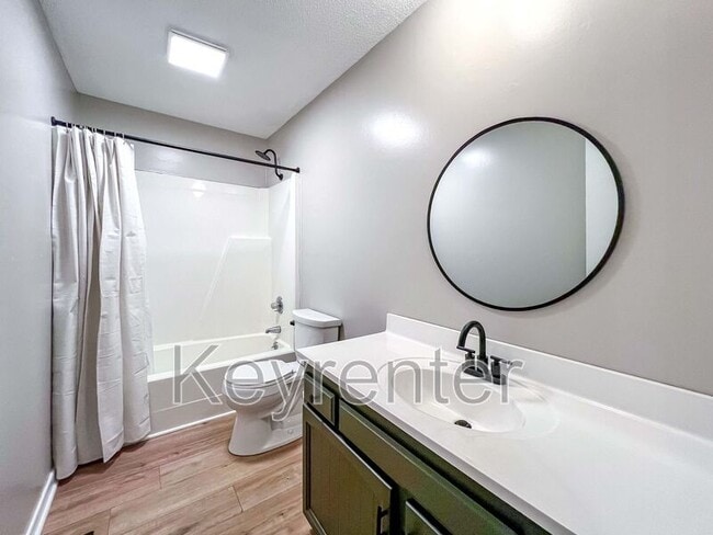 Building Photo - 9208 Moreno Ln