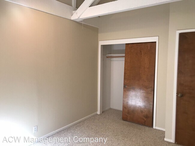 Building Photo - 3 br, 2 bath House - 985 Channing Ave.