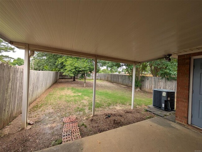 Building Photo - 8346 Grand Oaks Ct