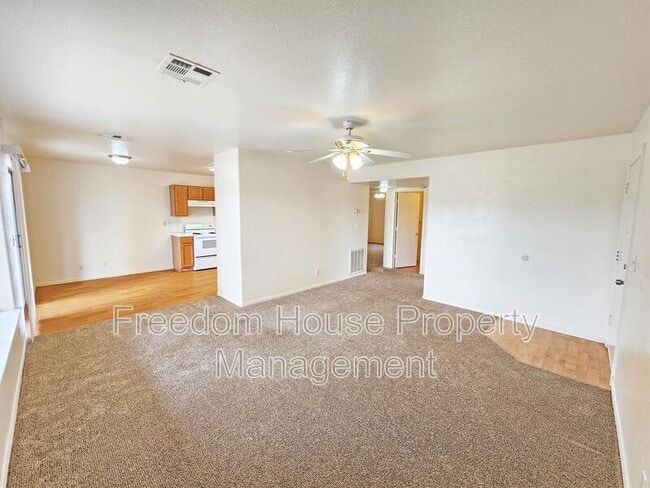 Building Photo - 561 Bourbon St