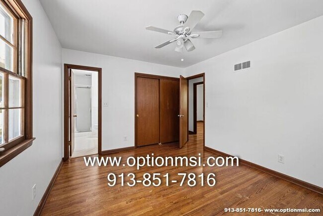 Building Photo - Comfort, Space & Style – Beautifully Updated Split-Level Home