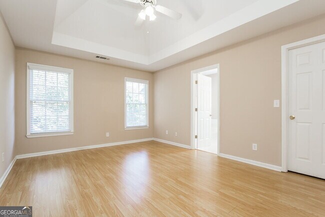 Building Photo - 605 Oxford Crest Ct NW