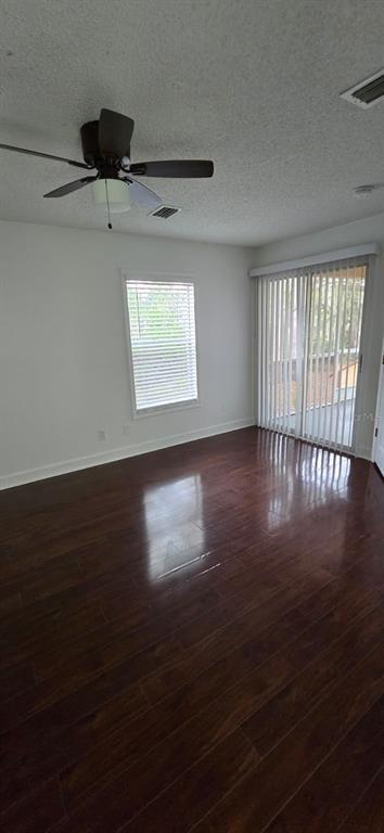 Building Photo - 8846 Coral Palms Ct