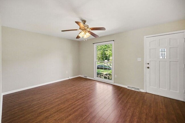 Building Photo - 8301 Nathanael Greene Ln