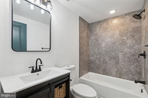 Building Photo - 2138 N 9th St