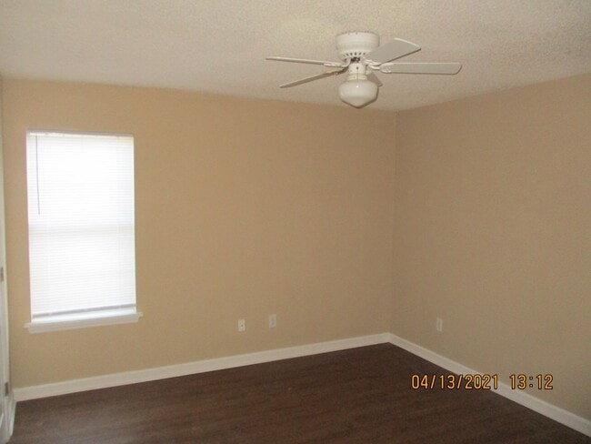 Building Photo - 2507 Cardinal St