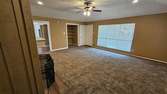 Building Photo - 11226 Beauvoir Dr