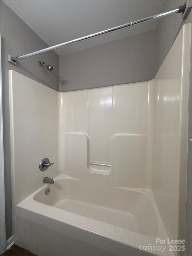 Building Photo - 3631 Joel Turner Dr