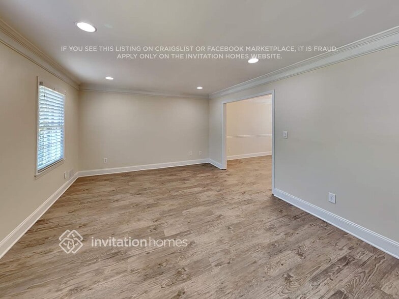 Building Photo - 3820 Cline Dr SE