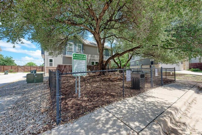 Building Photo - 10201 Cienega Cove