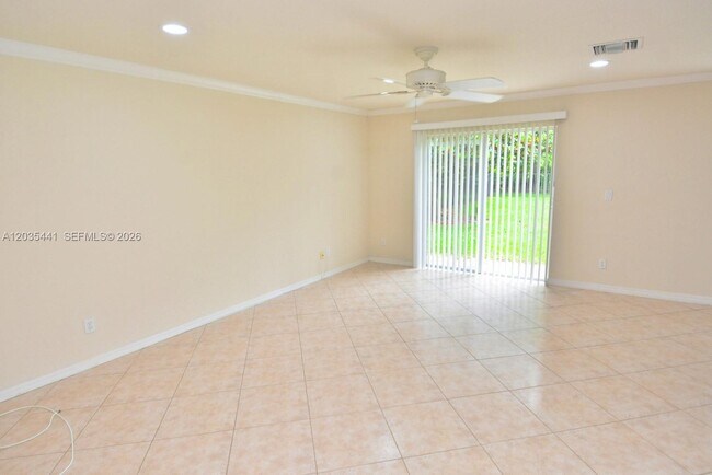 Building Photo - 4648 56th Ln