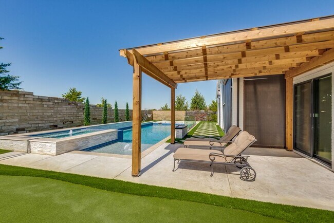 Building Photo - Exquisite Custom Home in the Highly Sought-After Windsong Ranch Community in Prosper!