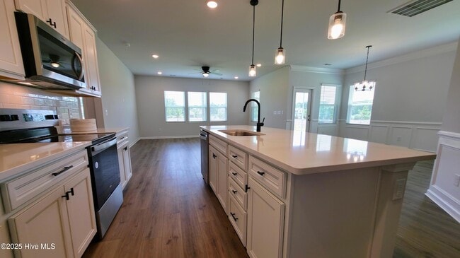Building Photo - 344 Eagle Claw Dr