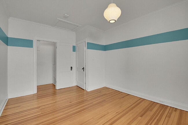 Building Photo - $4,595.95- 4 Bed, 3 Bath Home in Denver with Charming Updates!