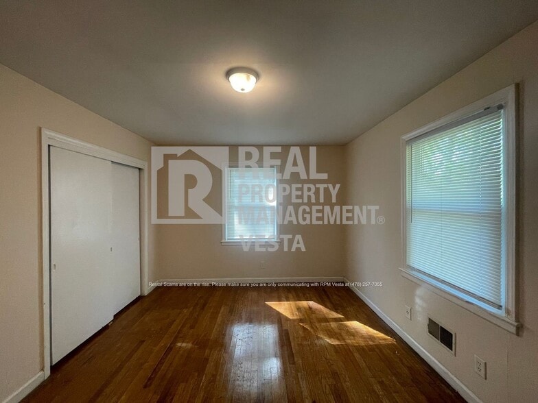 Building Photo - 2962 Glenrock Dr