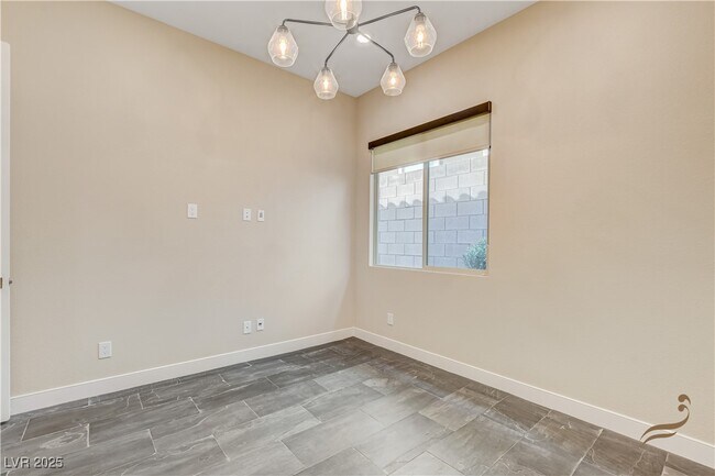 Building Photo - 11837 Grassy Pln Ave
