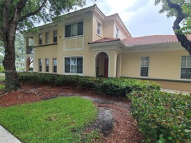 Building Photo - 2541 Centergate Dr