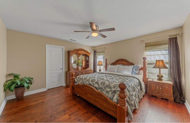 Building Photo - 5901 Snow Creek Dr