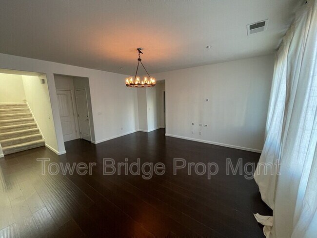 Building Photo - 5508 Copper Sunset Way