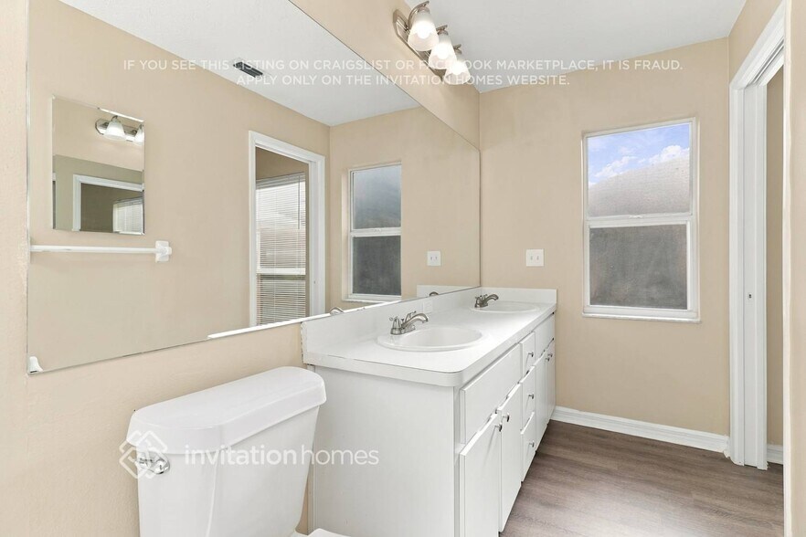 Building Photo - 11013 Bentwood Ct