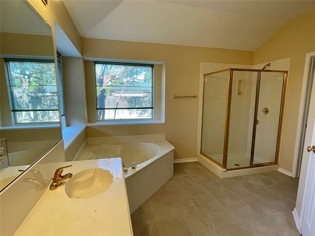 Building Photo - 1415 Woodmont Dr