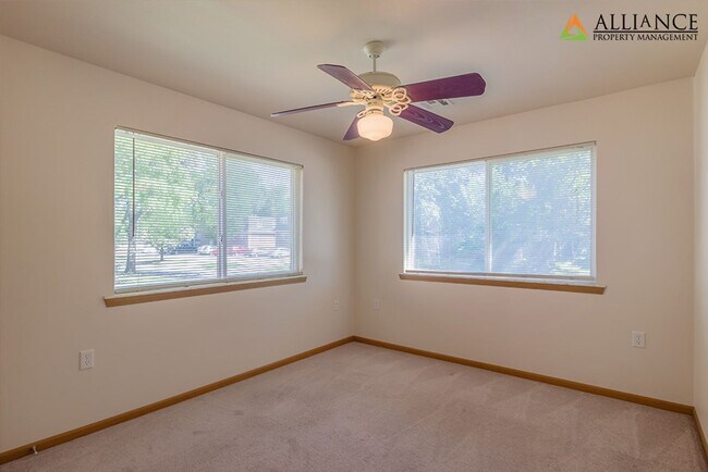 Building Photo - Vattier St. 928-30