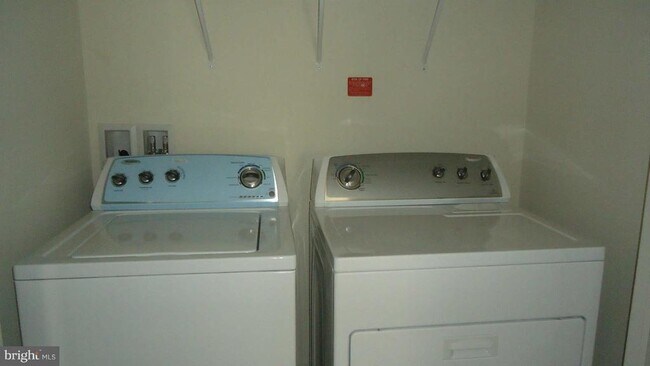 Building Photo - 25494 Casale Terrace