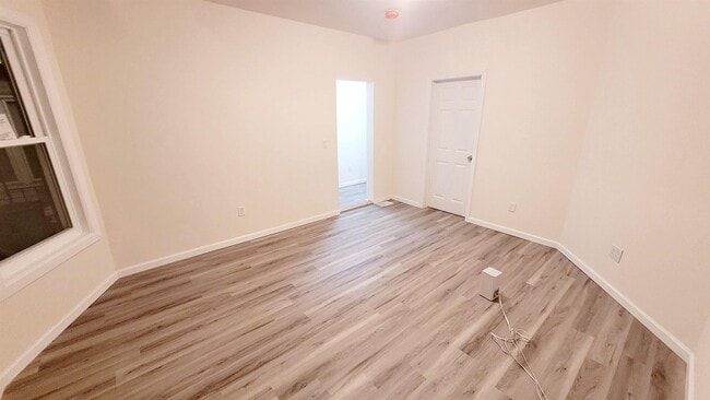 Building Photo - 45 Gautier Ave