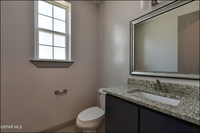 Building Photo - 312 Vin Almoradi Ct