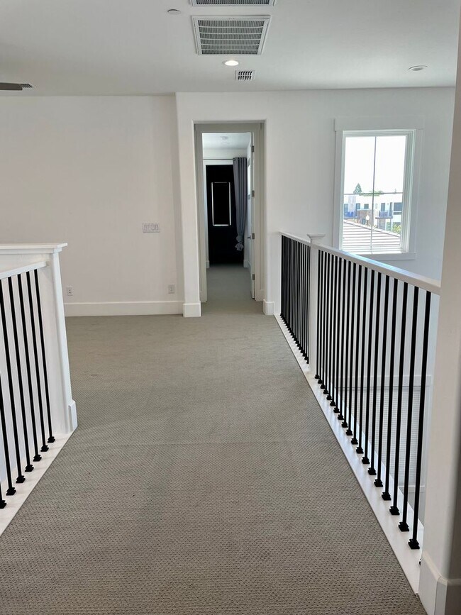 Building Photo - Wow! Custom Built Smart Home in Sutter Par...